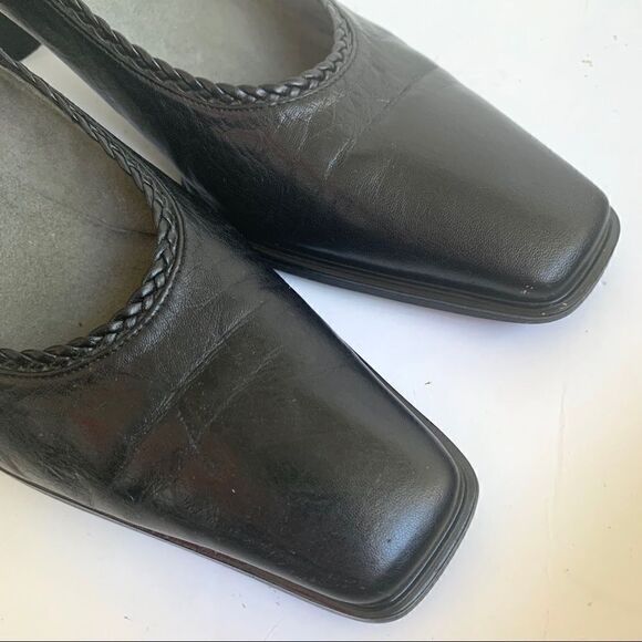 VINTAGE STUART WEITZMAN BLACK LEATHER BLOCK HEEL - Picture 3 of 8